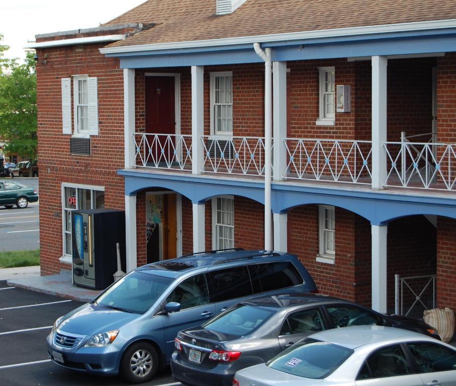 Towne Motel Александрия Екстериор снимка