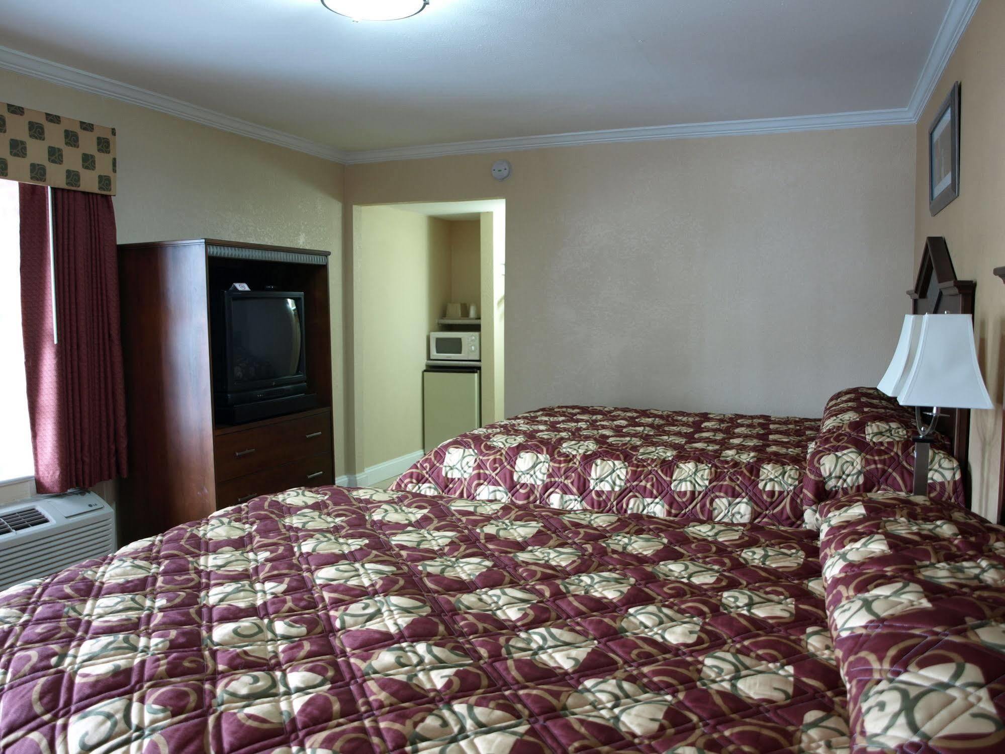 Towne Motel Александрия Екстериор снимка